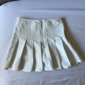 Elegant White Pleated Skirt